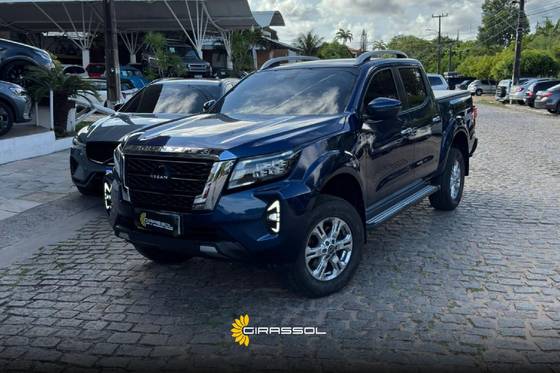 NISSAN FRONTIER 2.3 16V TURBO DIESEL XE CD 4X4 AUTOMÁTICO NISSAN FRONTIER 2.3 16V TURBO DIESEL XE CD 4X4 AUTOMÁTICO
